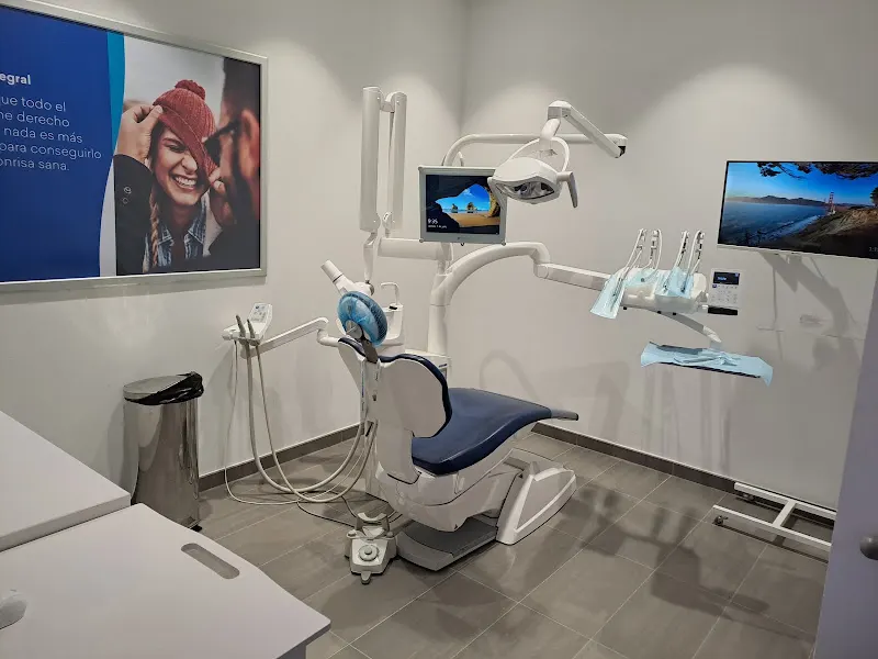 Estética Dental Guadaira - Dentista en Alcalá de Guadaíra - foto 2