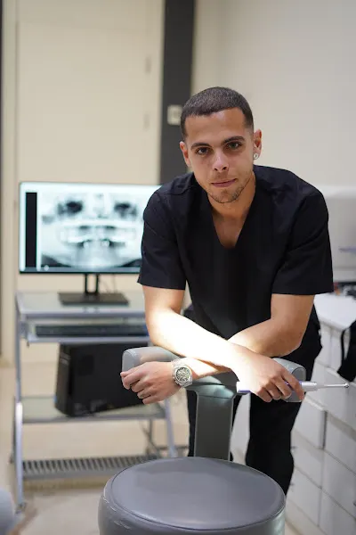 Clínica Dental Iván Morant - Dentista en Gandia - foto 2