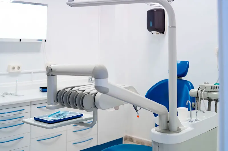 clinica eptadental - Clínica dental en Agüimes - foto 2