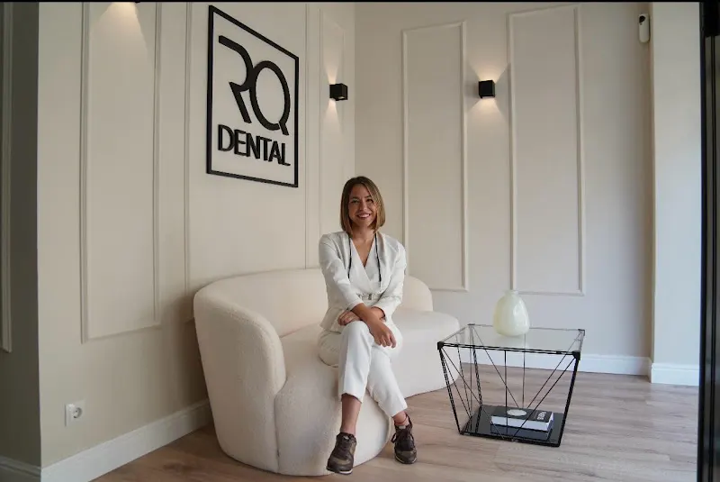 RQ Dental (urgencias 24h) - Clínica dental en Benalmádena - foto 2