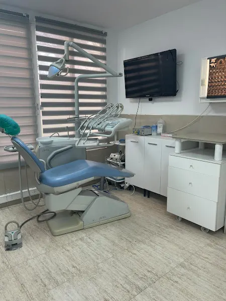 Clìnica Medico Dentàl Ranu - Benidorm