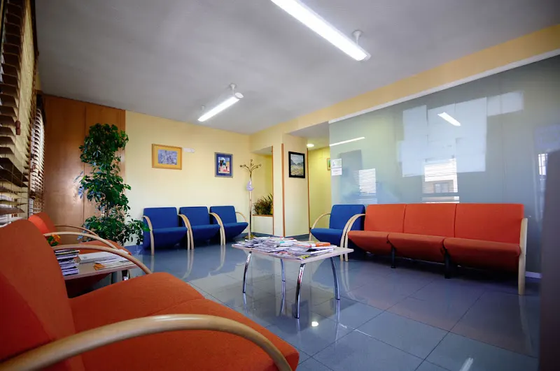 Clínica Dental Álvarez Luckow | Dentista en Majadahonda