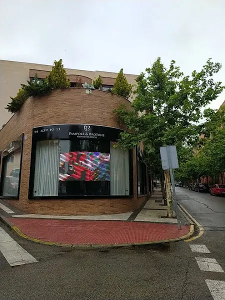 DRES. PAMPOLS & BROTONS - Majadahonda