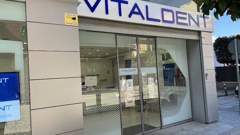 Enéresi, especialistas médicos dentales