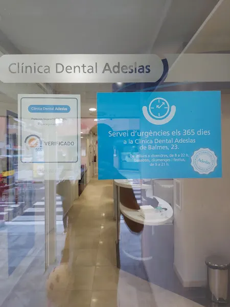 Clínica Dental Adeslas