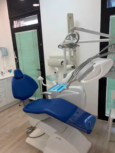 Clínica Dental Reverón