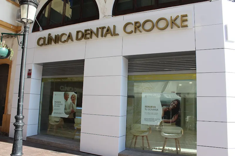 Clínica dental Inurria - Clínica dental en Linea de la Concepcion (La) - foto 3