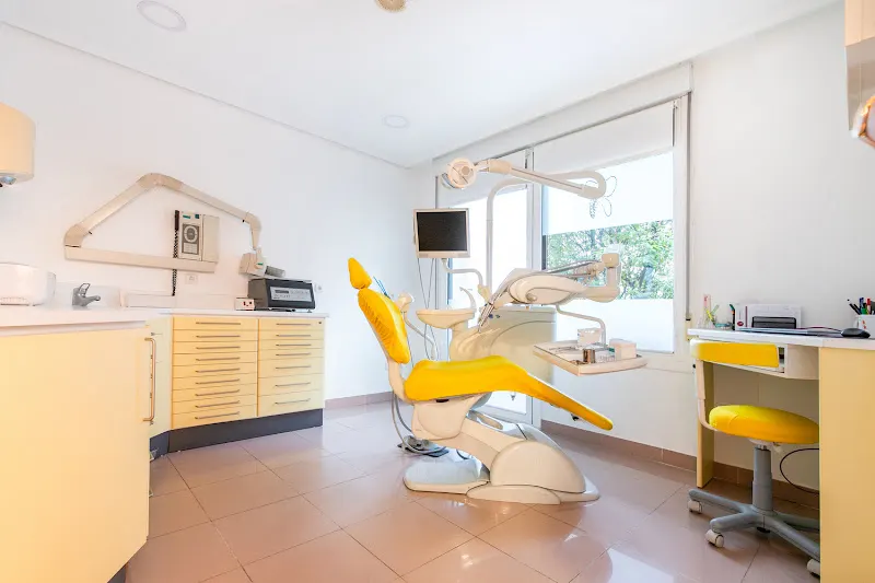 Clínica dental en Irún | Clínica Herbella - Clínica dental en Irún - foto 2