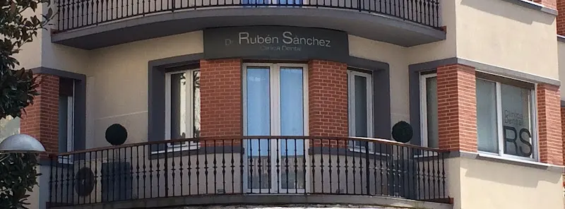 RS Clínica Dental - Dentista en Irún - foto 2