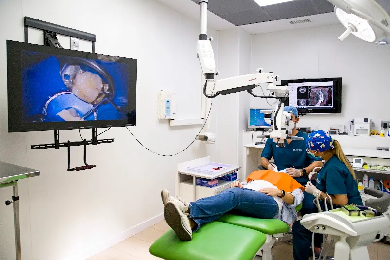 Clínica Dental Linares José Simarro