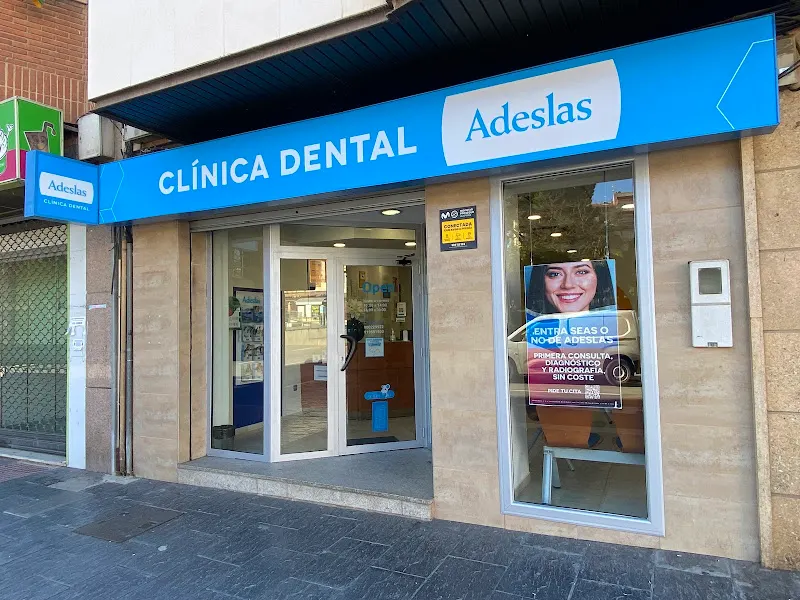 Clínica Dental Adeslas