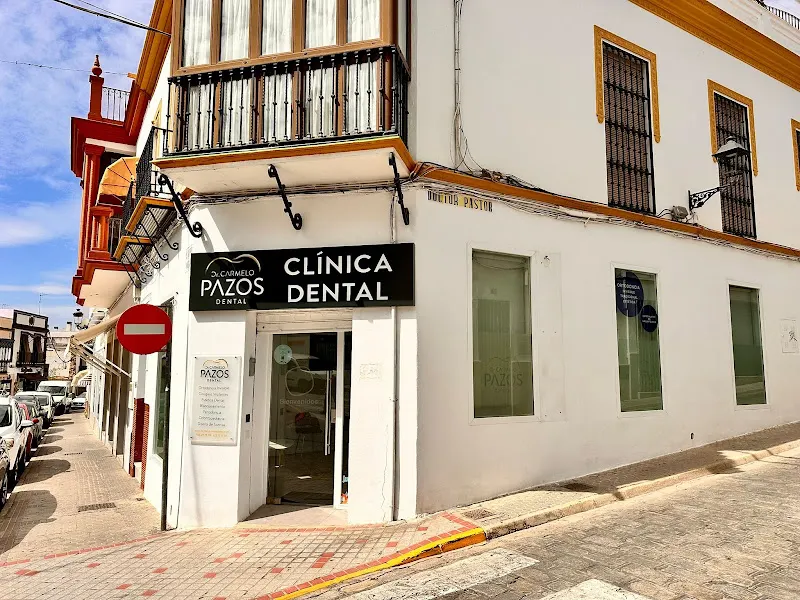 CLINICA DENTAL UTRERA DR. CARMELO PAZOS - Clínica dental en Utrera - foto 2