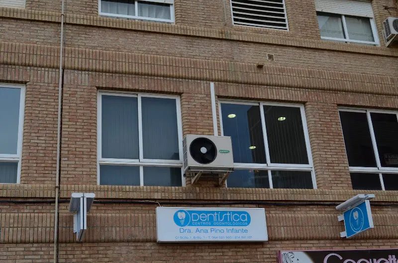 CLINICA DENTAL CORET