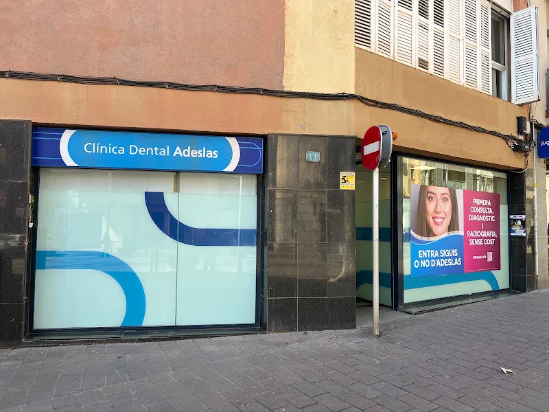 Clínica Dental Adeslas