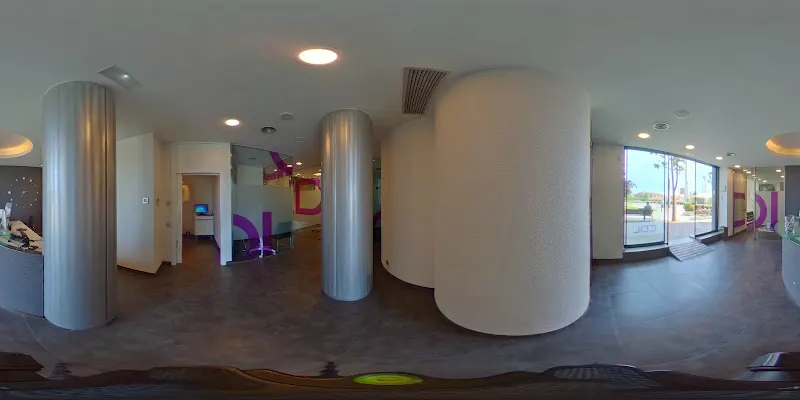 CLINICA DENTAL LOVERA ESPLUGUES DE LLOBREGAT - Esplugues de Llobregat