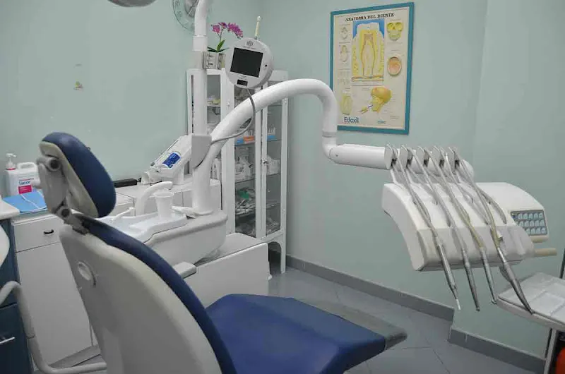 Medico Dentista - Dentista en Santurtzi - foto 2