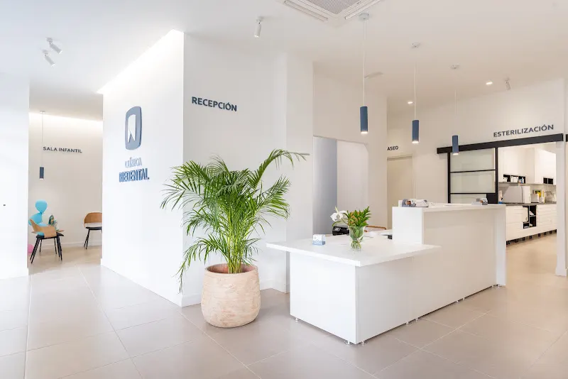 Clínica Dental Denia Riedental, Dentistas Denia