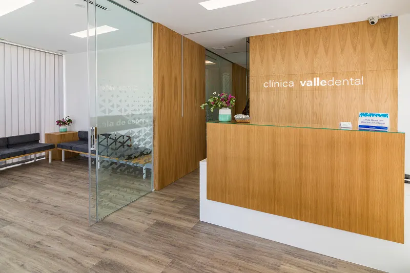 Ramón Luis Blahs - Clínica dental en Lucena - foto 2