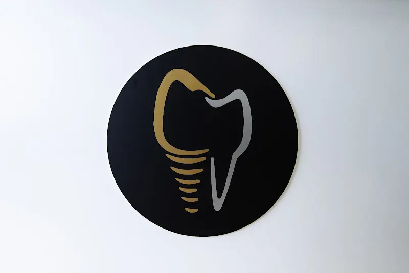 CLÍNICA DENTAL ZAMORA & GÓMEZ