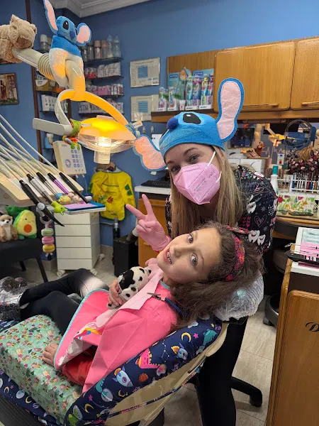 ODONTOPEDIATRÍA DRA FOMBELLA - Clínica dental en Langreo - foto 2