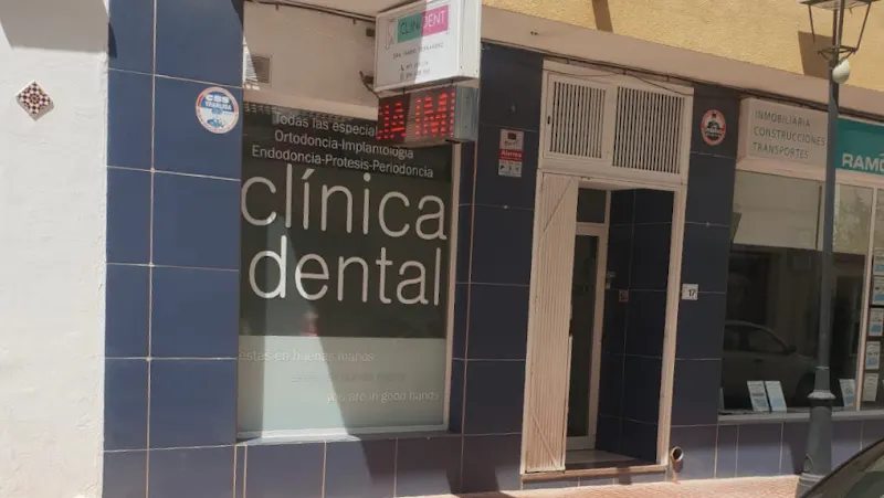 Vital Dent - Dentista en Santa Eulalia del Río - foto 2