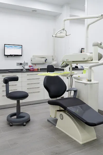 Clinica Dental ILM Reixacdental | Implantes | Ortodoncia | Odontopediatria | Endodoncia / Urgencias | Montcada i reixac - Montcada i Reixac