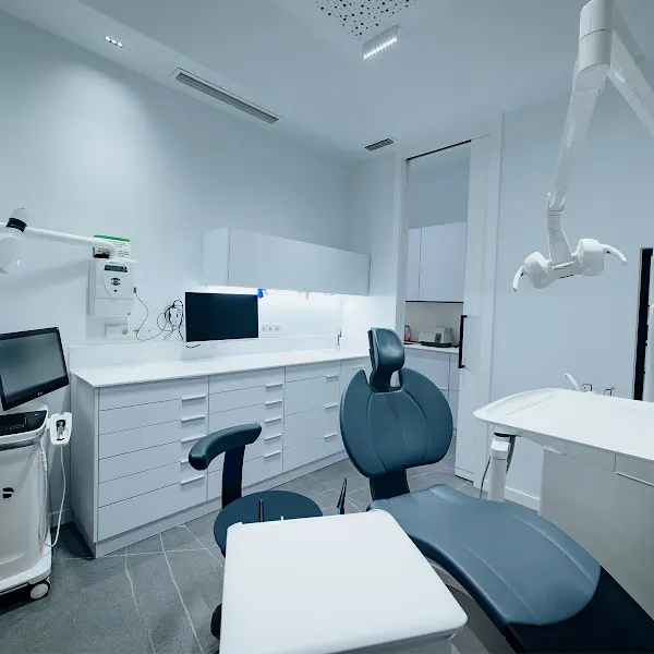 Clínica Dental Doncel - Dentista en Villajoyosa - foto 2