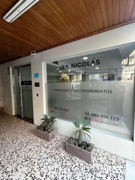 Clínica Dental Dra. Nicolás - Dentista en Abaran - foto 2