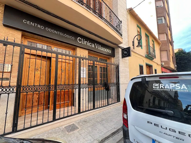 Clínica Vilanova - Centro Odontológico - Dentista en Aldaia - foto 2