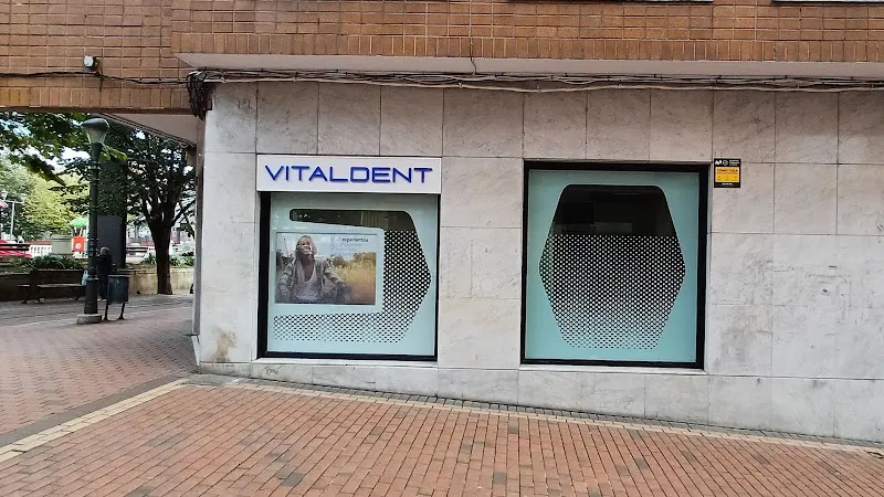 Clínica Dental Vitaldent - Clínica dental en Sestao - foto 2
