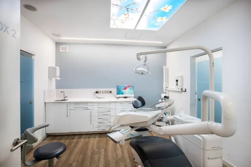 Dentista Salt | Clínica Dental Raquel Arribas - Salt