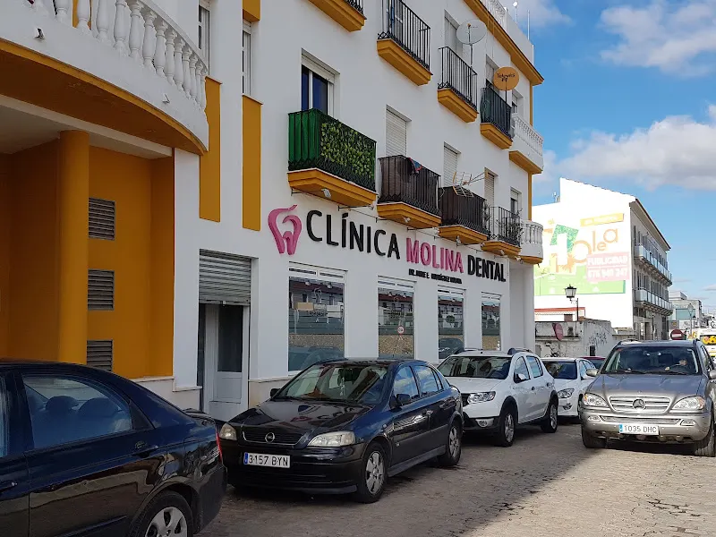 Clínica Molina Dental - Lepe