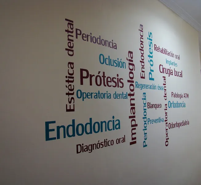 Clínica Dental José Enrique Esteban - Clínica dental en Villanueva de la Serena - foto 3