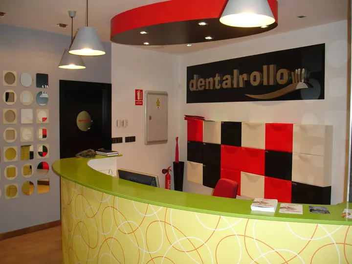 CLÍNICA EL ROLLO - Clínica dental en Jumilla - foto 2