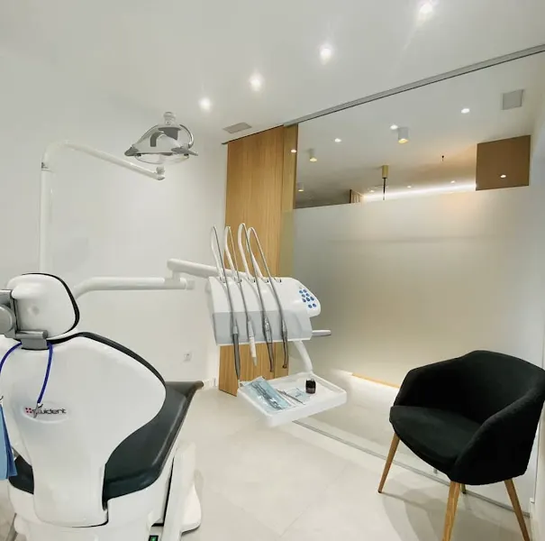 Clínica dental Laura R. Martinez