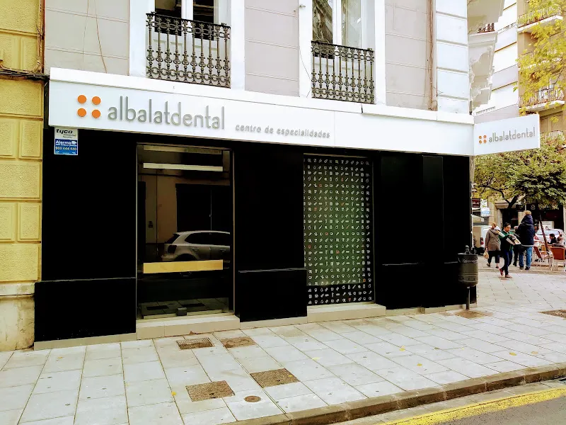 Clínica Albalat Dental Valencia Centro - Clínica dental en Valencia - foto 3