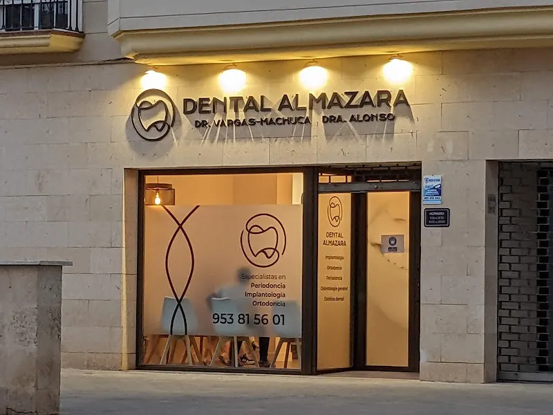 Aurora Aguayo Bares - Dentista en Martos - foto 2