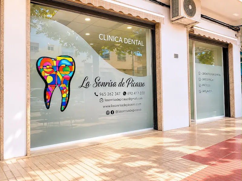 La sonrisa de Picasso - Clínica dental en Alicante - foto 2