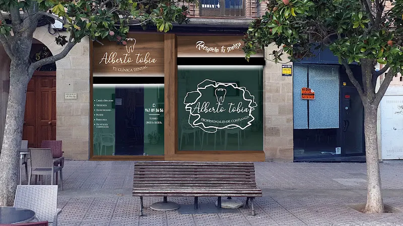 Clínica dental Alberto Tobía