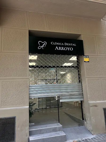 Clínica Dental ARROYO - Barcelona