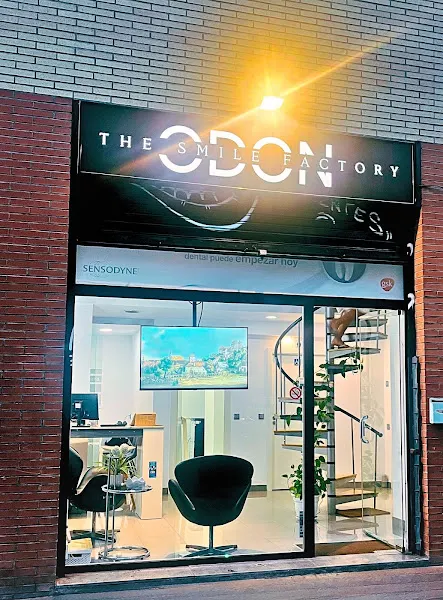 Odon The Smile Factory Especialistas en Prótesis Dental, Implantes Dentales y Ortodoncia Invisible