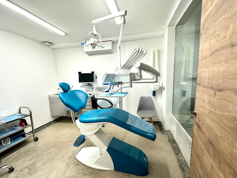Clínica Dental Badal 151