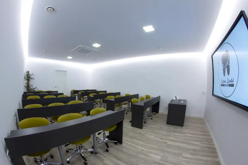 Custom Dental Studio