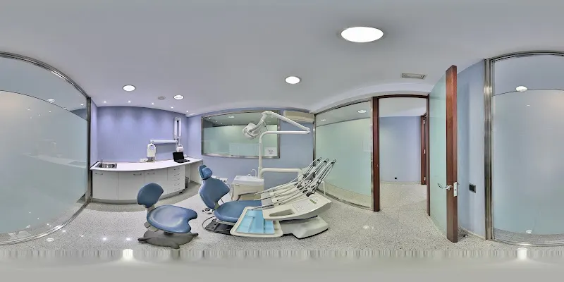 Fàbregas dental - Clínica dental en Barcelona - foto 2