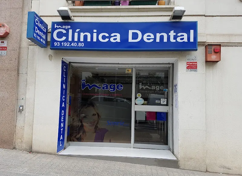 Clinica Dental Image - Periodoncista de implantes dentales en Barcelona - foto 2