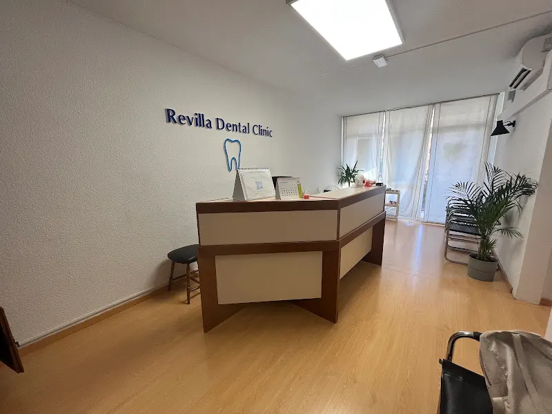 REVILLA DENTAL CLINIC - CLINICA DENTAL SAGRERA