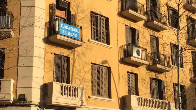 Ame Asistencia Mèdica - Clínica dental en Barcelona - foto 3