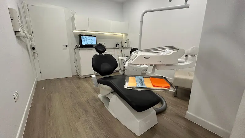 CLÍNICA DENTAL SAN GABRIEL - Clínica dental en Alicante - foto 2