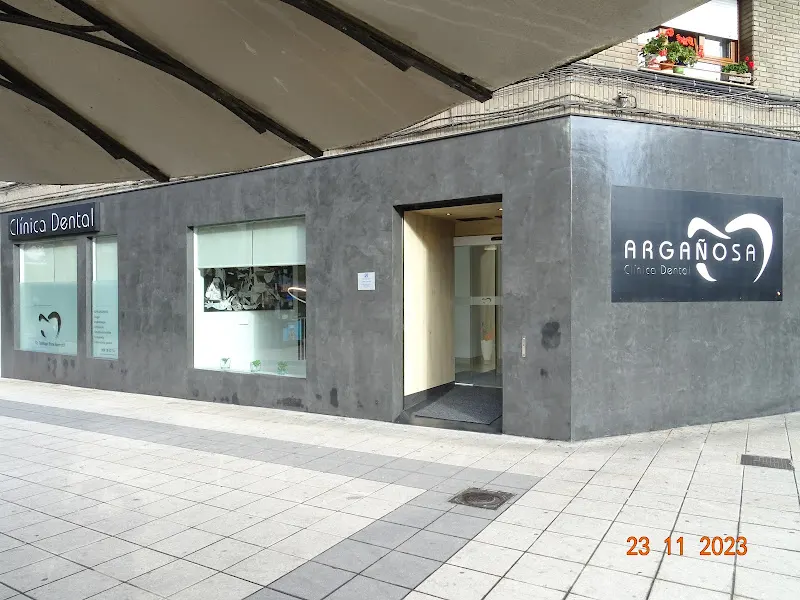Argañosa Clínica Dental - Dentista en Oviedo - foto 2