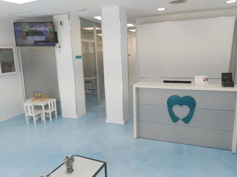 Qualident Pubilla Cases - Clínica dental en Hospitalet de Llobregat (L) - foto 2